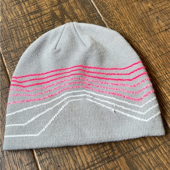 Under Armour girls winter hat - Picture 3 of 4